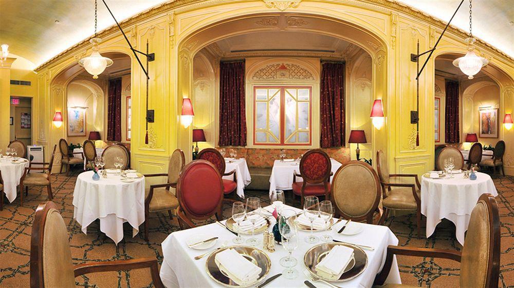 Plaza Athenee 5* Nueva York