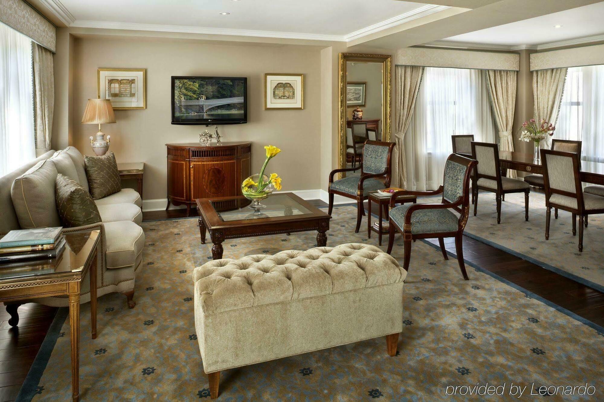 Plaza Athenee 5* Nueva York